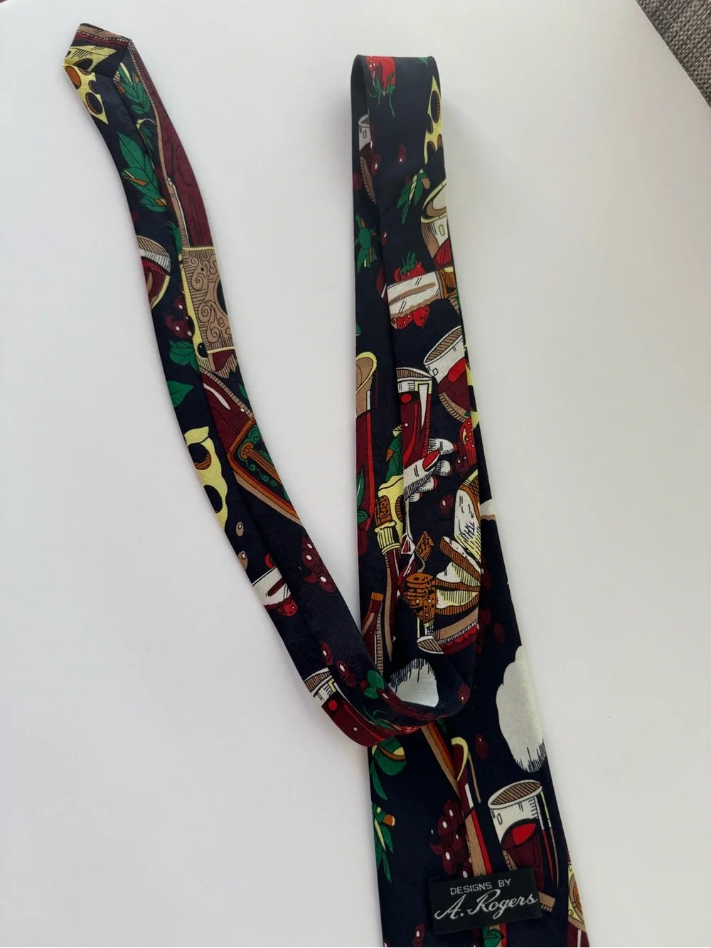 Designs by A. Rogers Winery/Vineyard Theme silk tie